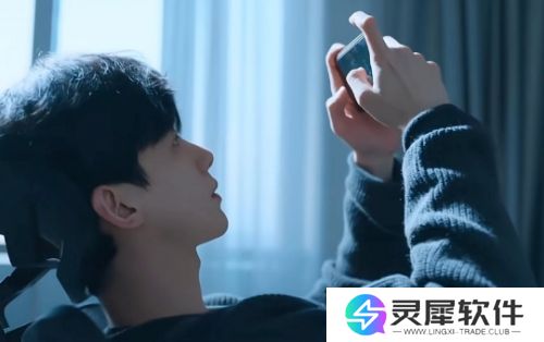 《难哄》温以凡被嫌弃吻技差，苦练接吻样子逗笑桑延，太可爱了