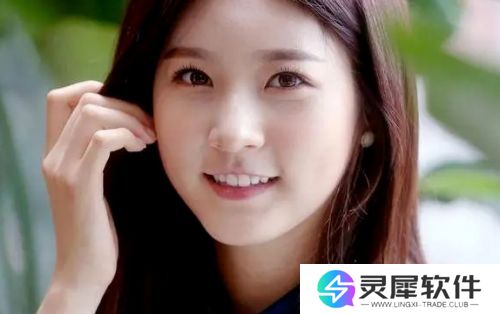 顶流男星被曝和小12岁女星交往，曾深陷百万负债，逝世时间是男方生日